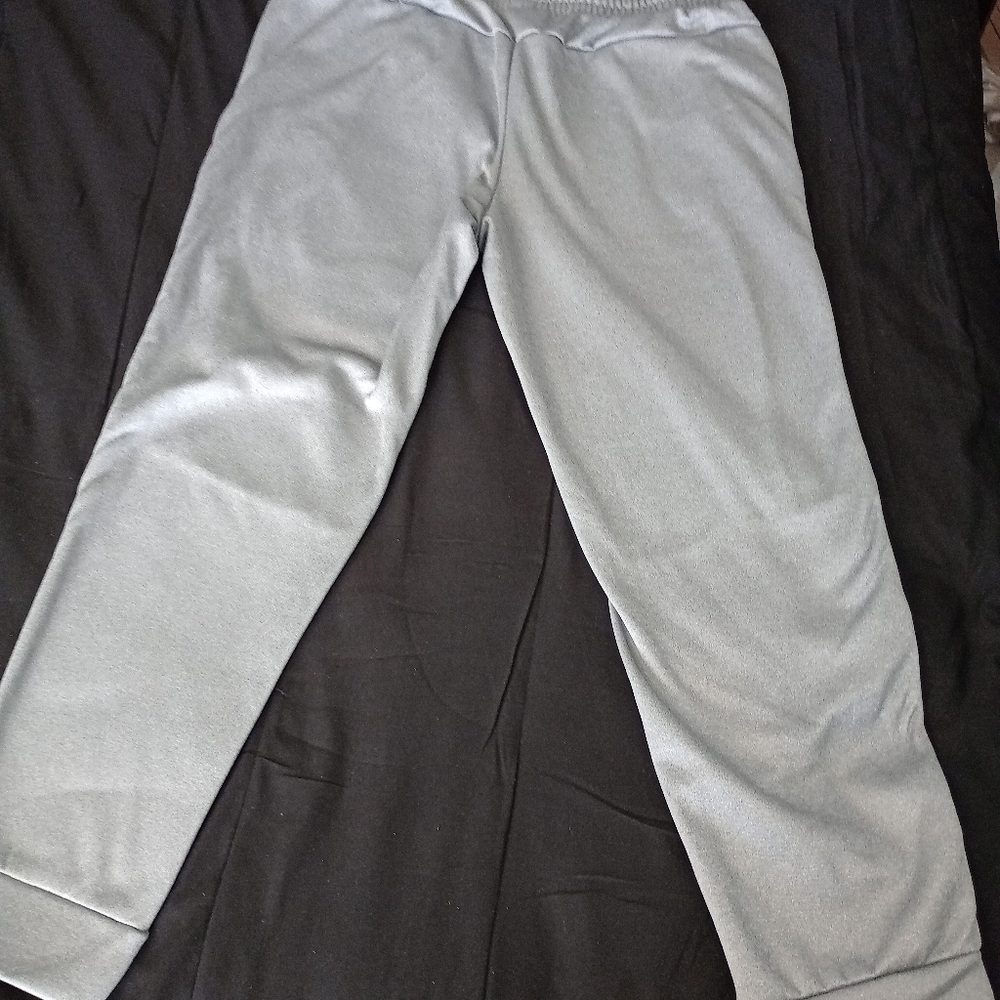 Jogging pants - Picture 6 of 10